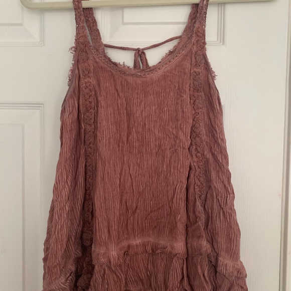 Flowy Distressed Rose Tank Top - Picture 4 of 6